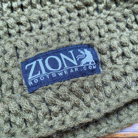 Zion rootswear green toboggan skull cap knitted beanie hat - Picture 5 of 8